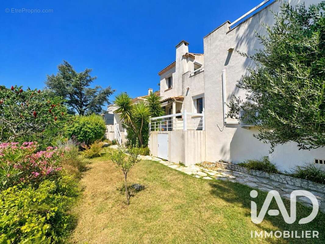 Photo 3 - Maison à LES ANGLES