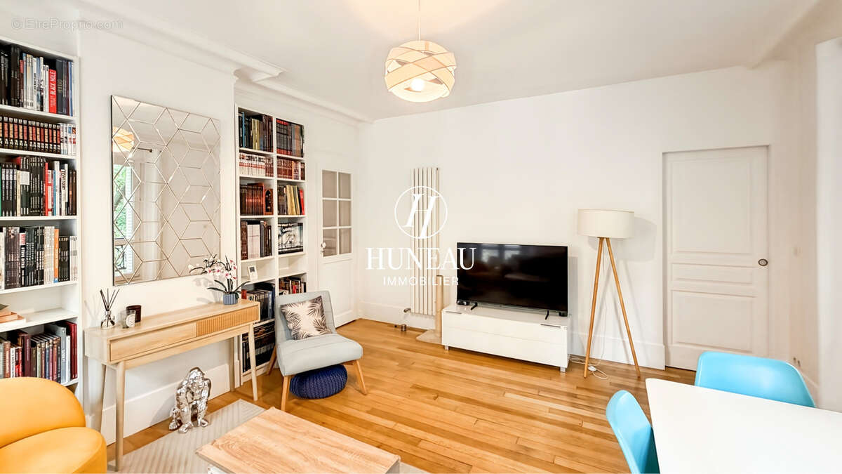 Appartement à PARIS-20E