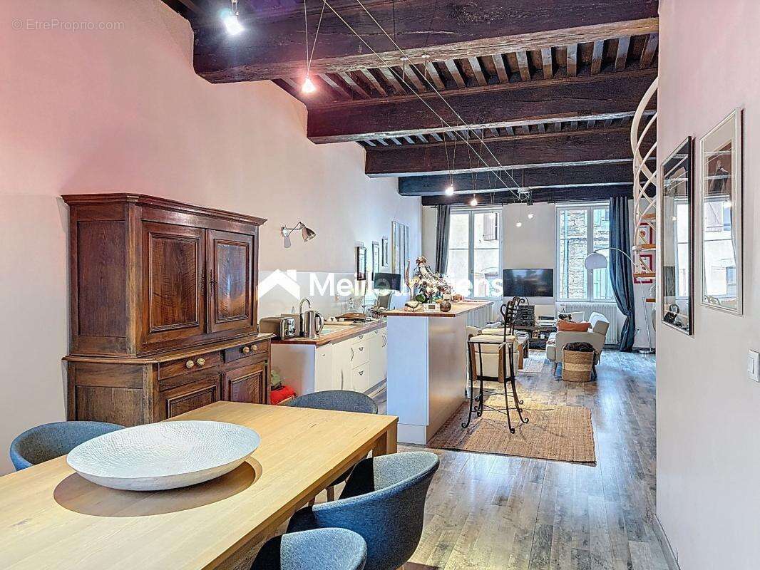 Maison à BELLEVILLE