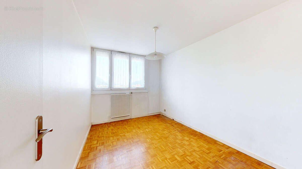 Appartement à ECHIROLLES