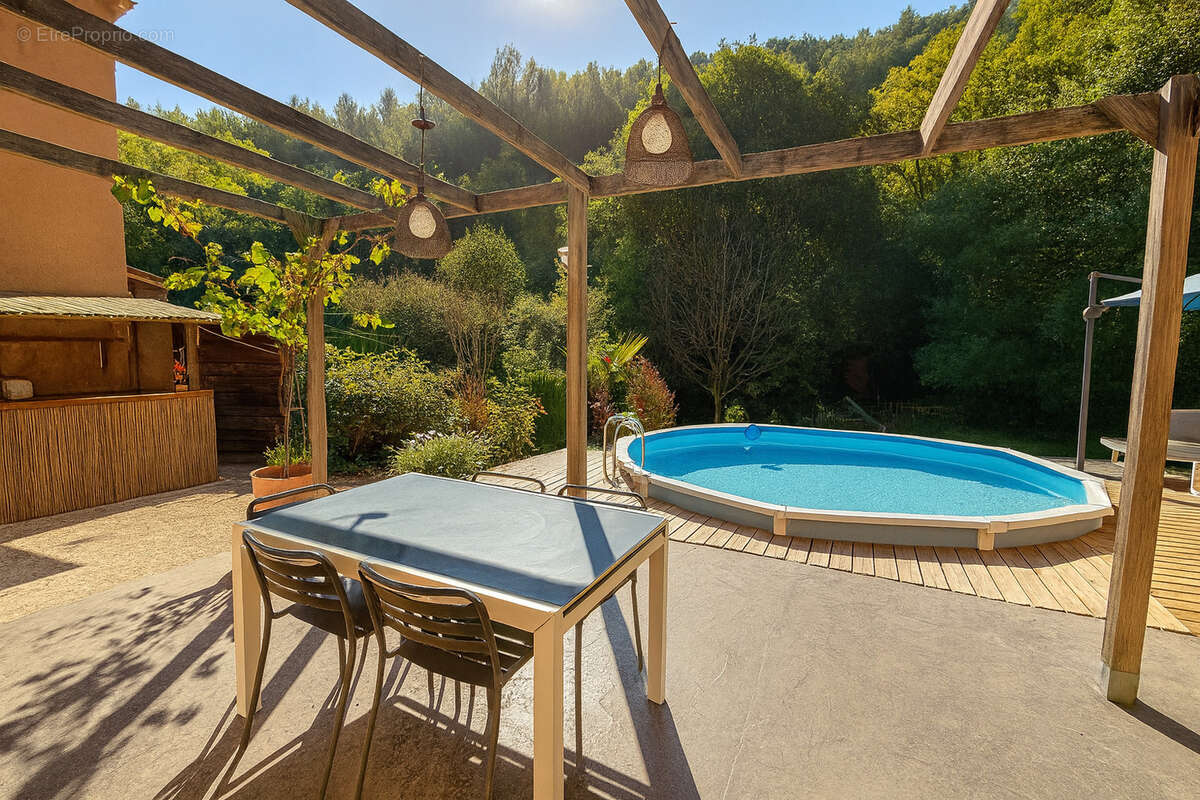 Maison à SOLLIES-TOUCAS