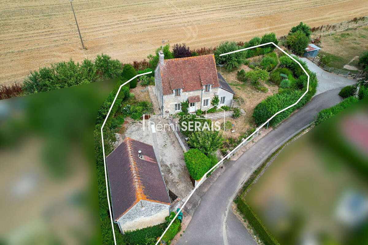 Maison en pierre avec 3 chambres à vendre entre ARGENTAN et FALAISE à RI - photo 2