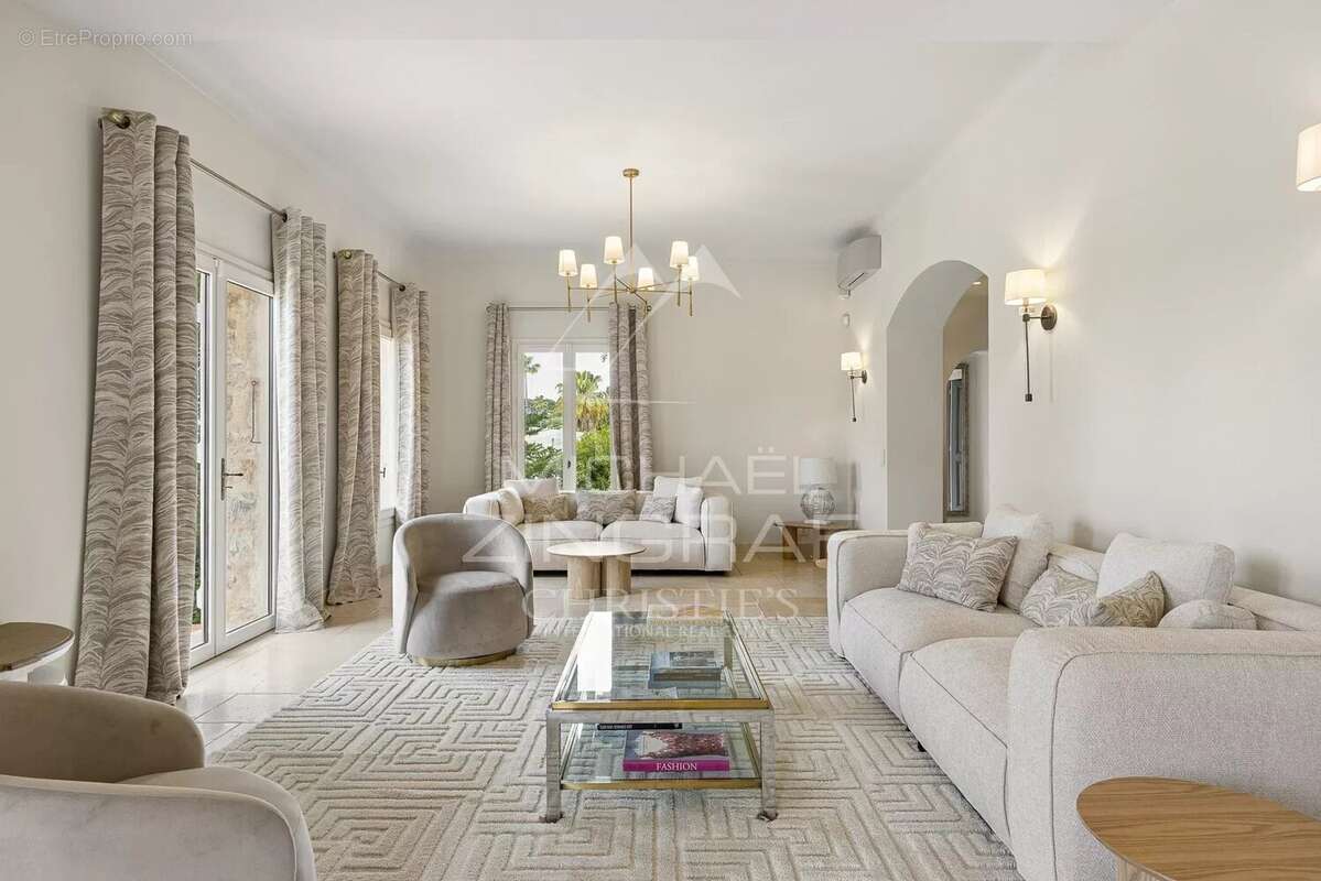Maison à ANTIBES