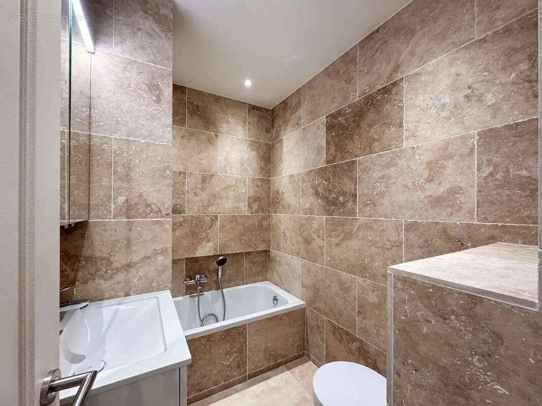 Appartement à BEAULIEU-SUR-MER