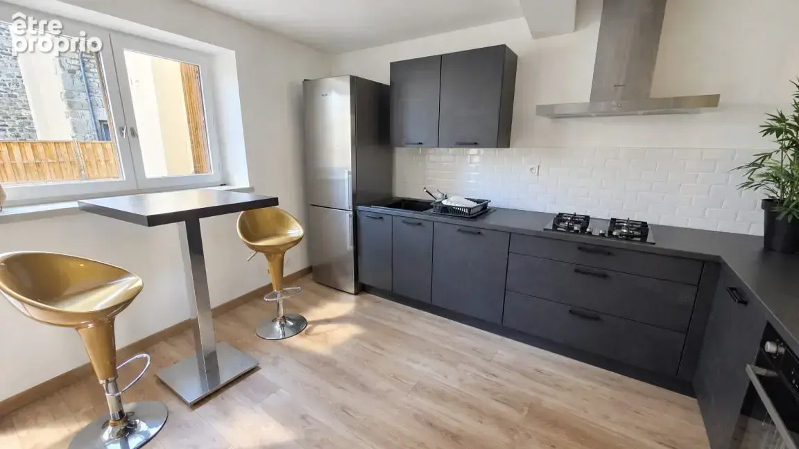 Appartement 233 m² à vendre à Saint-Etienne (42000) - photo 4