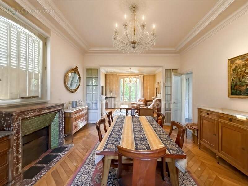 Propriete -  maison bourgeoise d'exception 10 pieces - 220 m2 - terrain 2500 m2 - photo 3