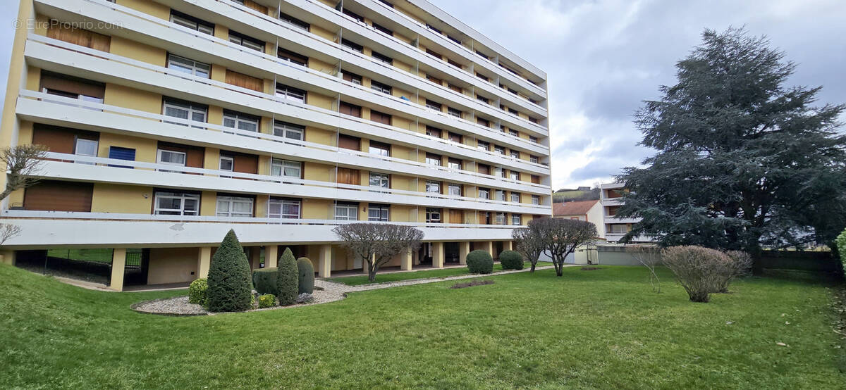 Appartement à SAINT-ETIENNE