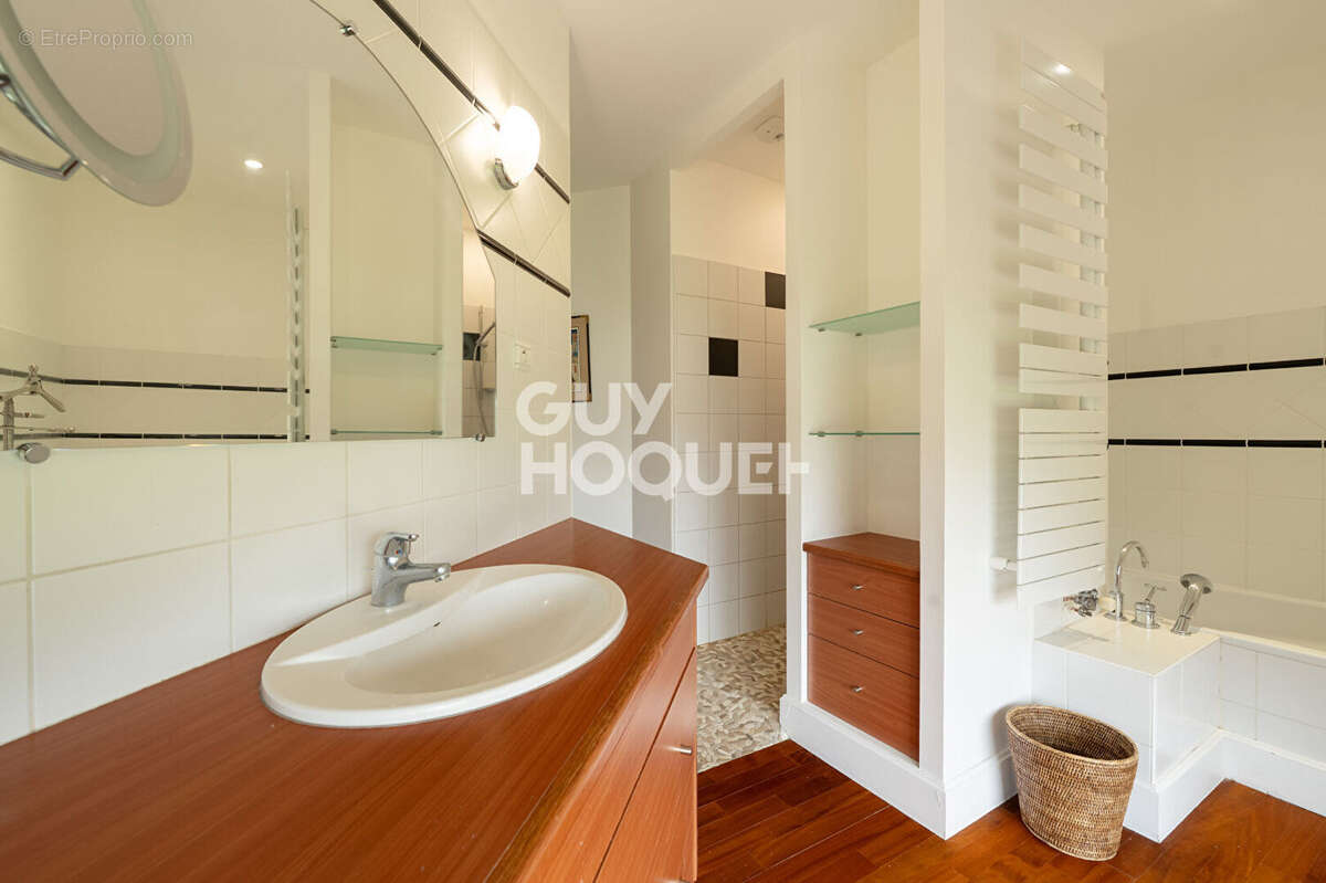 Appartement Sevrier 5 pièces 161.15 m2 - photo 7