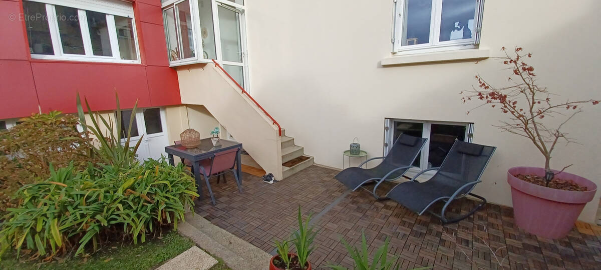 Maison à LE RELECQ-KERHUON