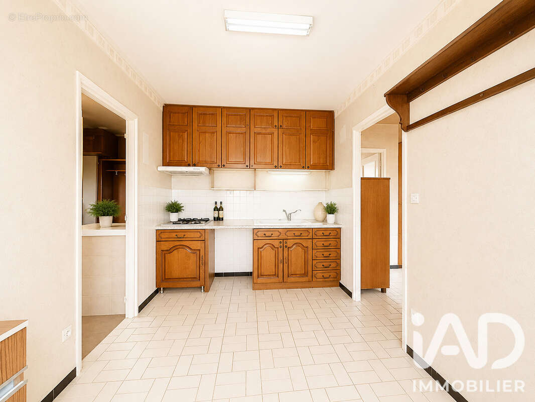 Maison 95 m² à Vienne-Le-Chateau  - photo 4