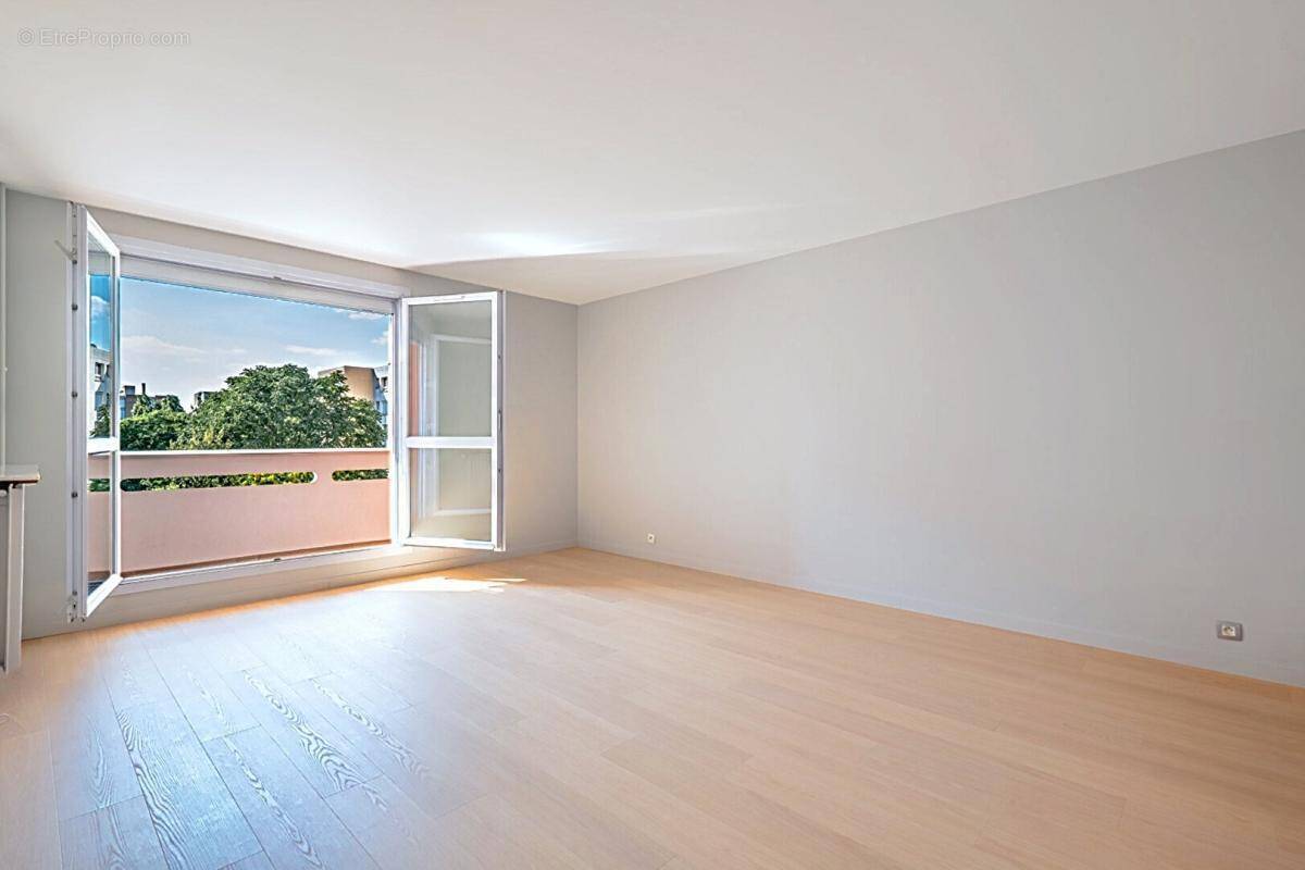 Appartement à MAISONS-ALFORT