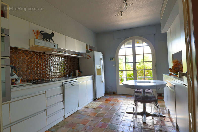 Maison à SAINT-BARTHELEMY-DE-VALS