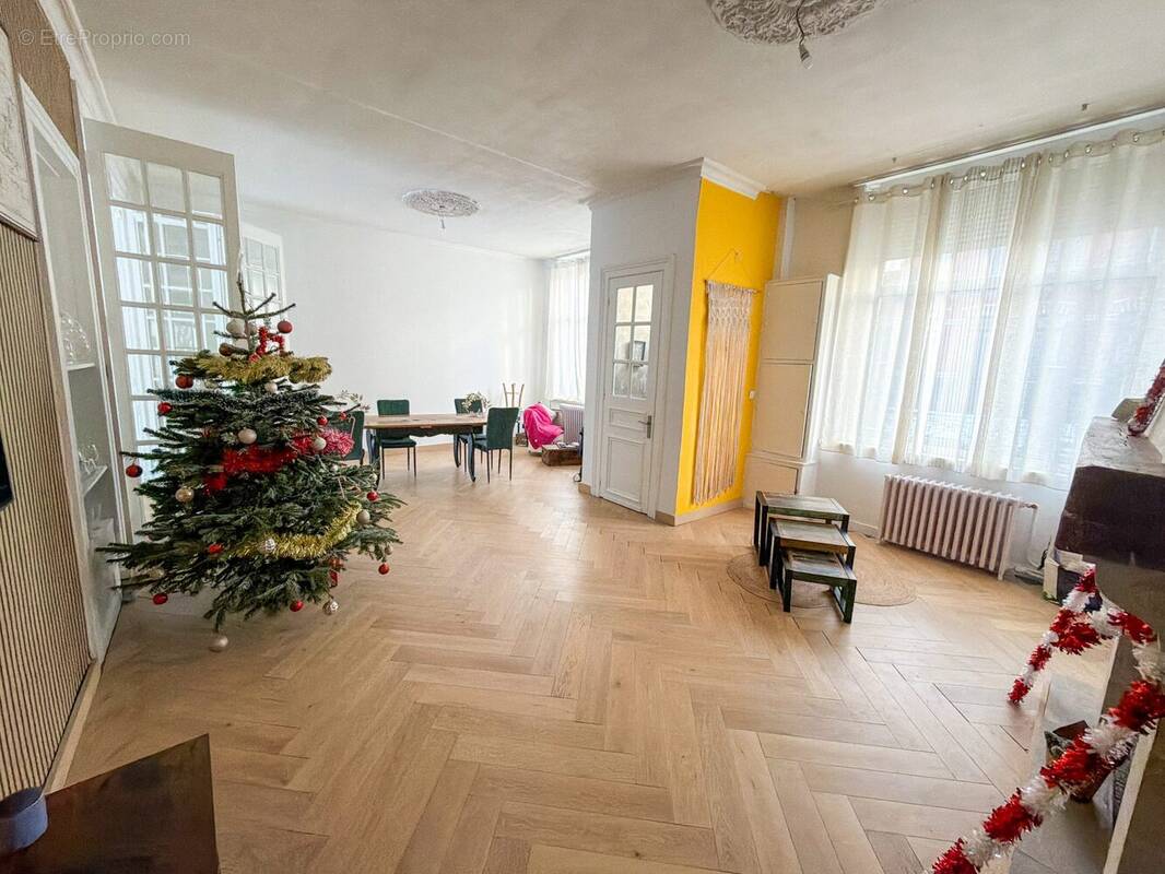 Maison à LYS-LEZ-LANNOY