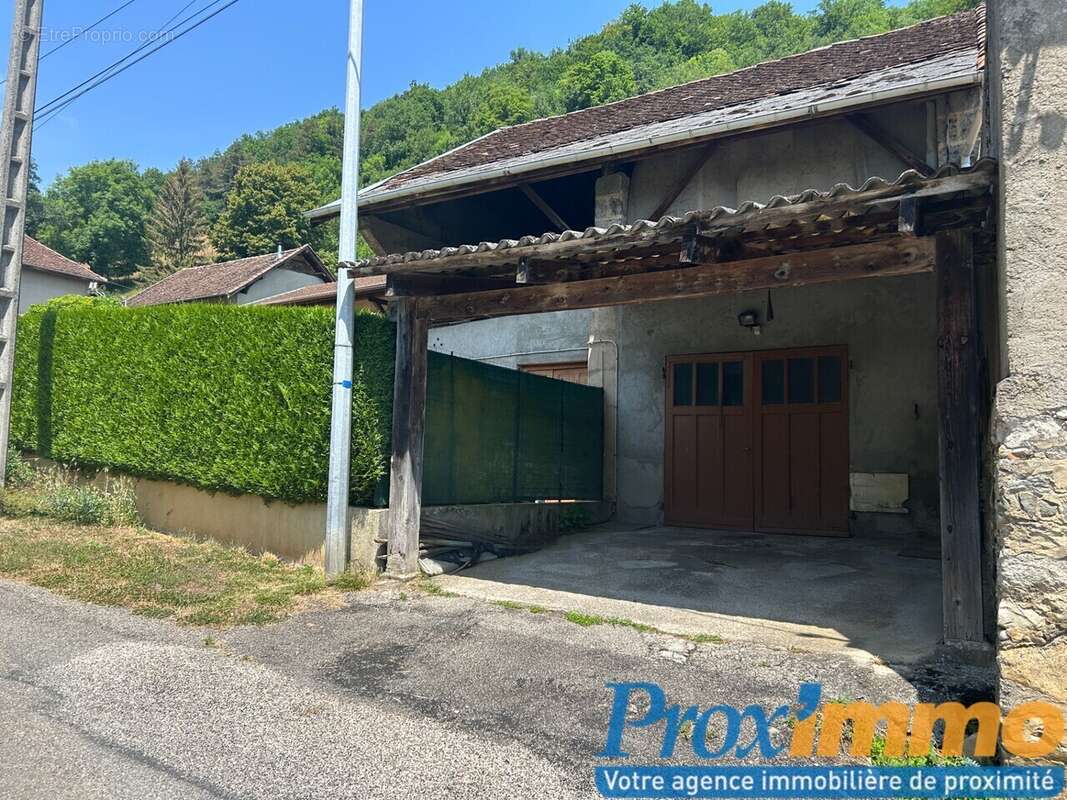 Maison à APPRIEU