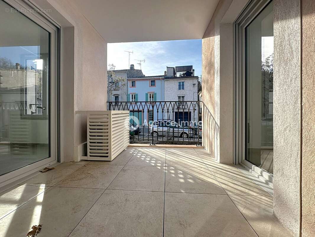 Appartement à FLASSANS-SUR-ISSOLE