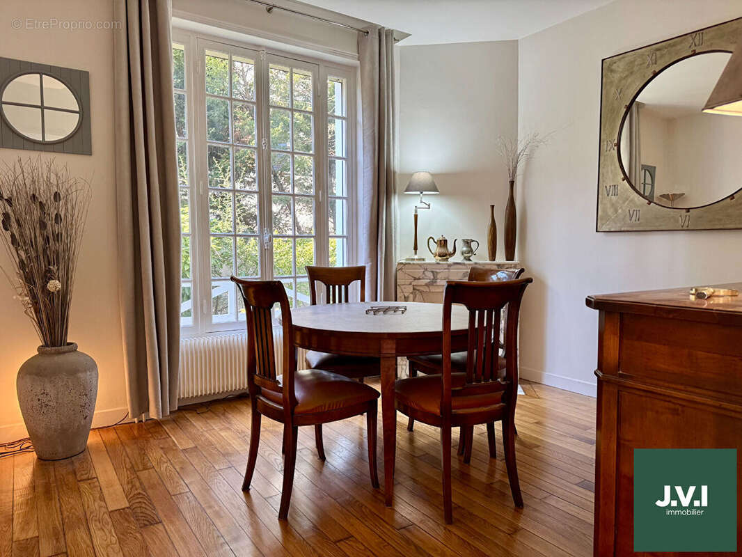 Maison à MONTMORENCY