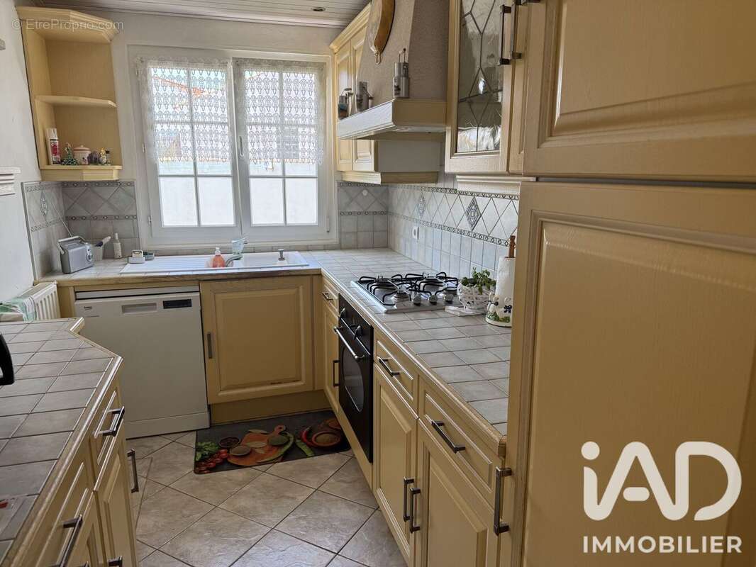 Maison 140 m² à L'epine  - photo 6