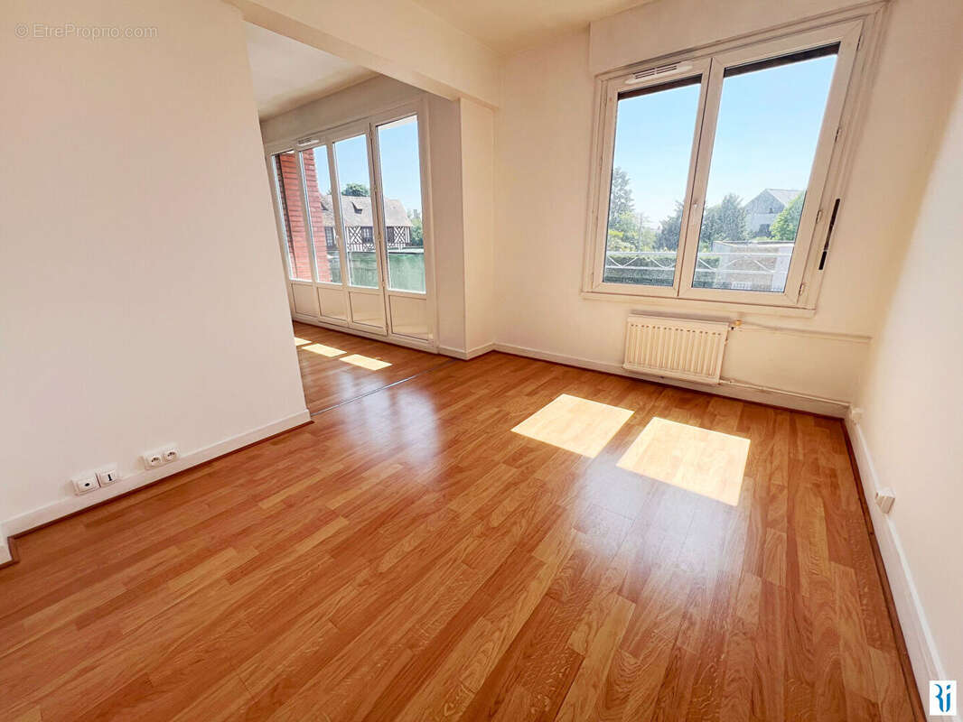 Appartement à BOIS-GUILLAUME