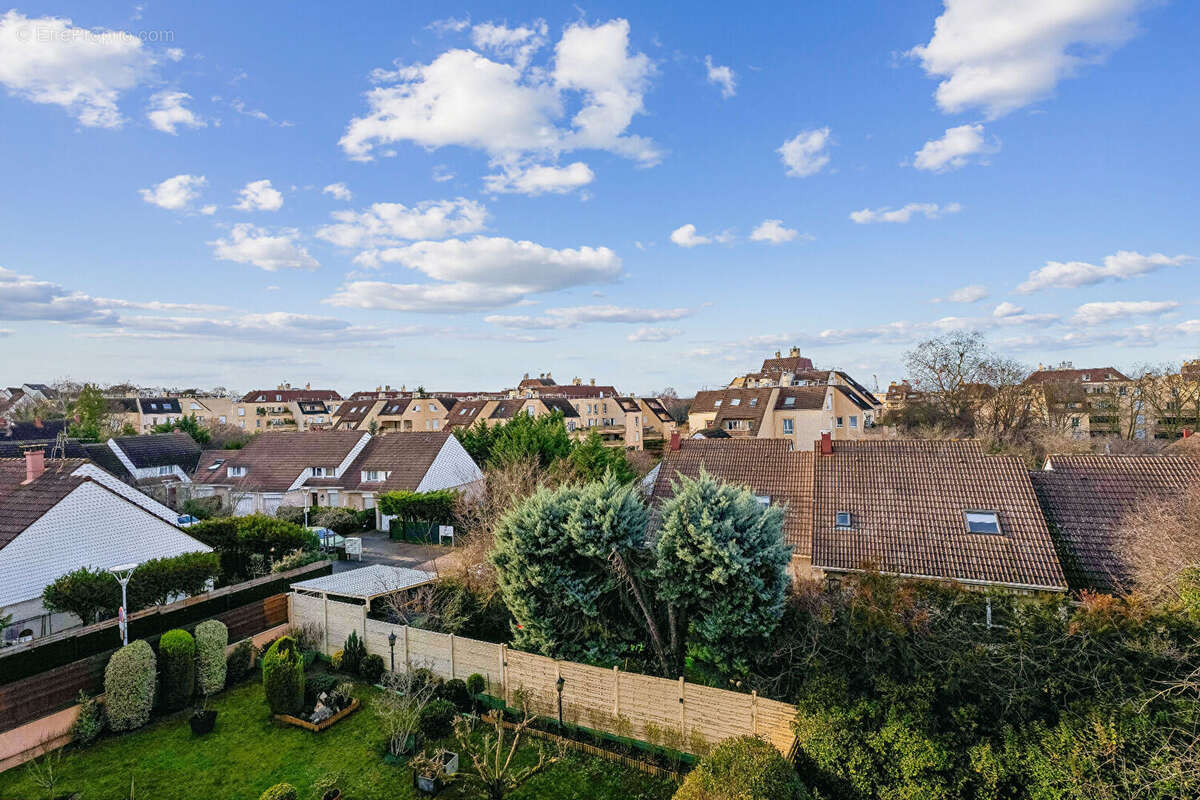 Appartement à NANTERRE