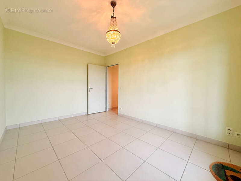 Maison à SAINTE-DODE