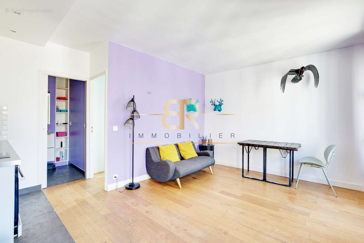 Appartement à PARIS-11E