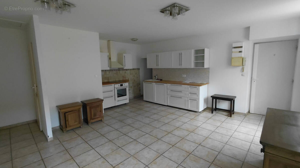 Appartement à PIERRELATTE