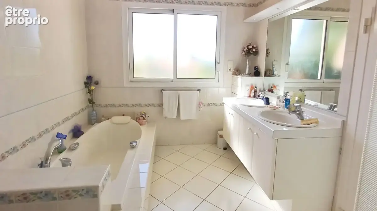 CESTAS à vendre superbe maison haut de gamme piscine chauffée ref 3005 - photo 8