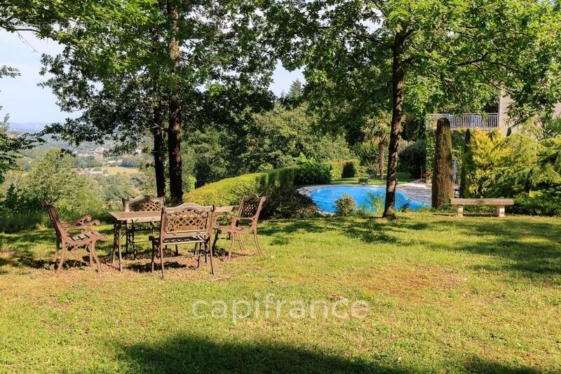 Maison à SAINT-CERE