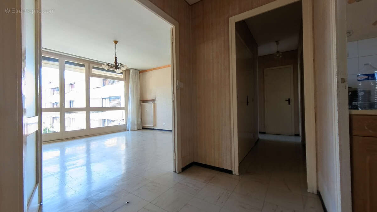 Appartement de 76 m2 avec garage   Valence - photo 11
