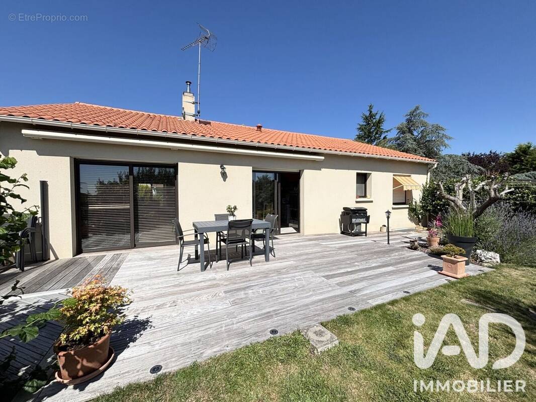 Photo 1 - Maison à LE FUILET