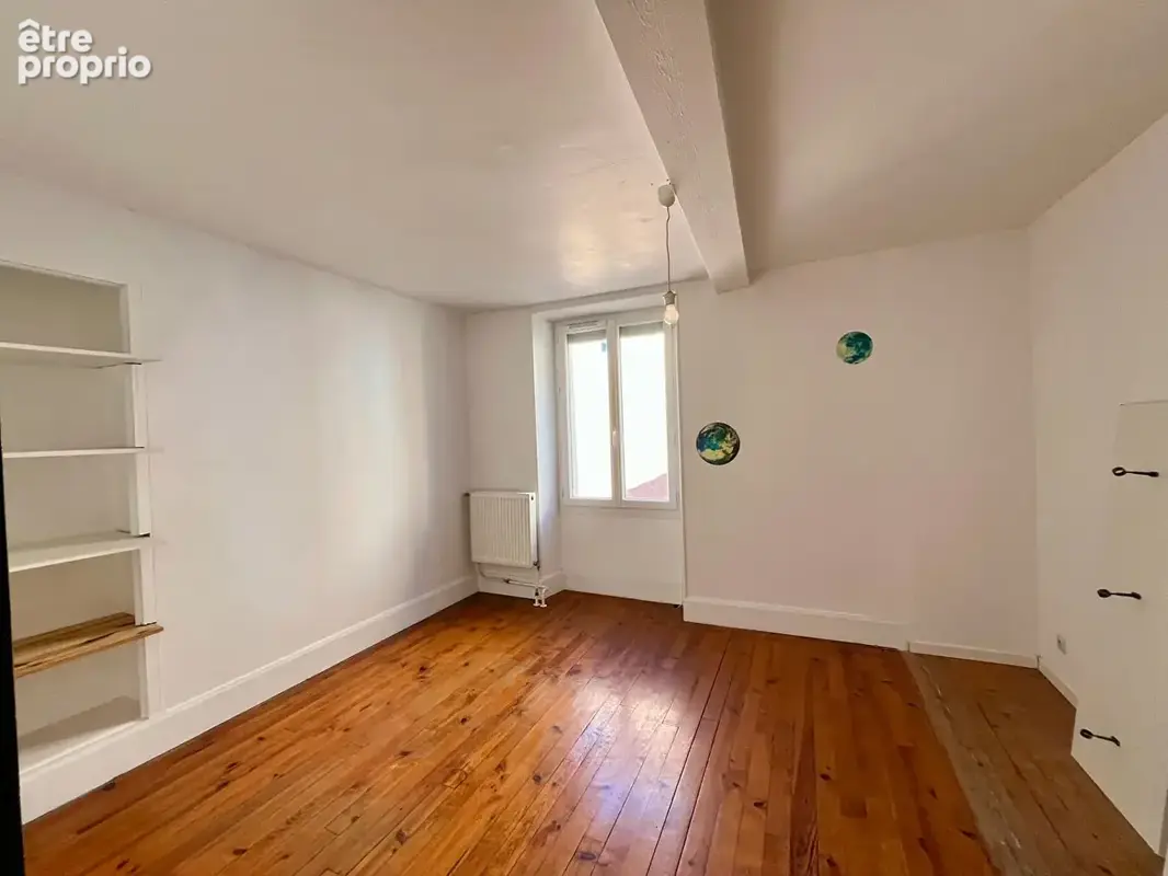 RIVES Maison de ville 5 pièces de 112 m² - photo 8