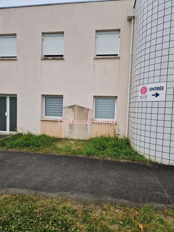 Commerce 91 m² à Poitiers  - photo 36