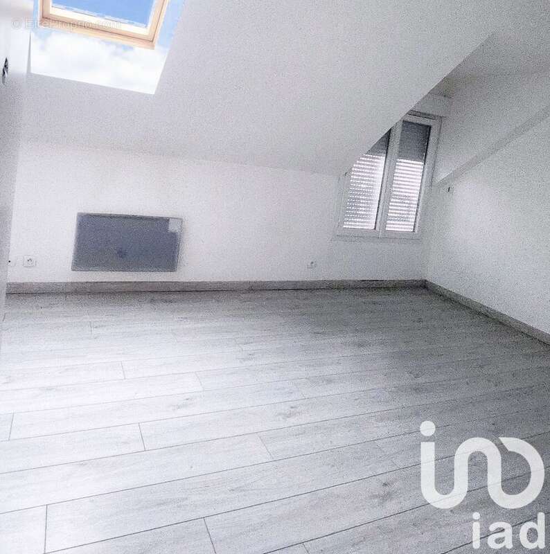 Photo 2 - Maison à YERMENONVILLE