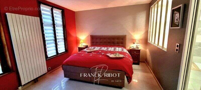 Photo 8 - Maison à COULANGES-SUR-YONNE