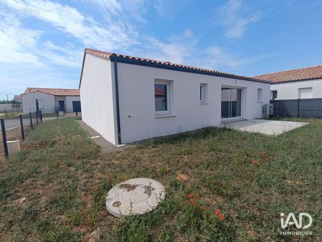 Photo 2 - Maison à ANGLES