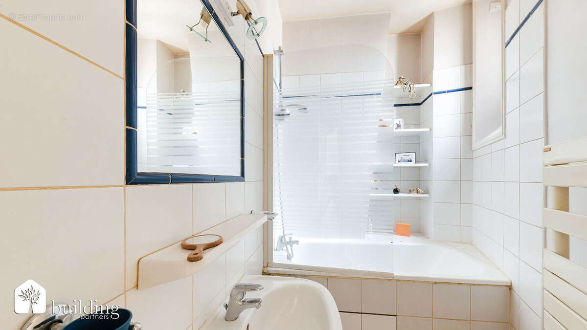 Appartement à LEVALLOIS-PERRET