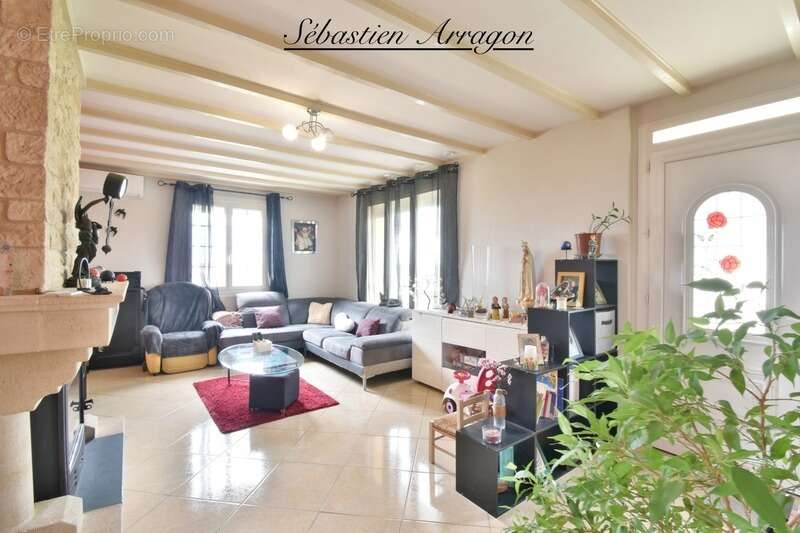 En exclusivité à Cancon – Maison familiale rénovée de 130 m² avec garage et terrain clos - photo 3