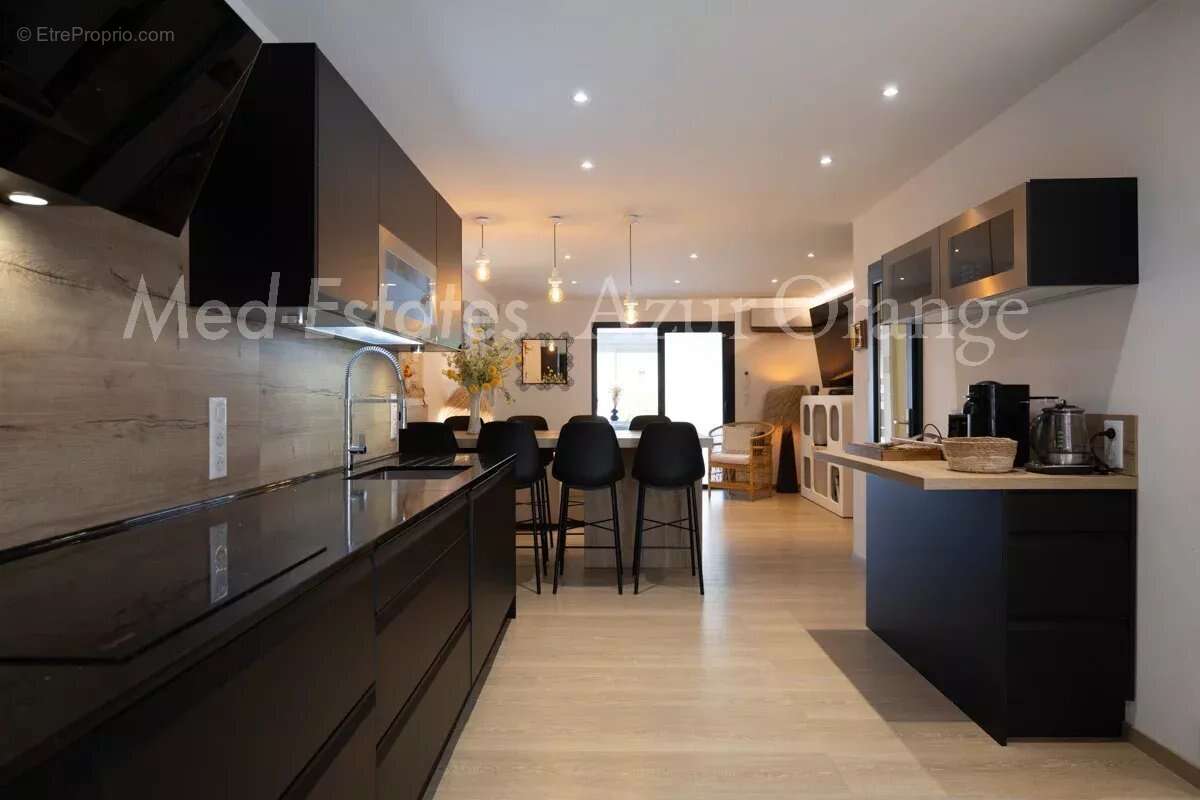 Appartement à GRIMAUD
