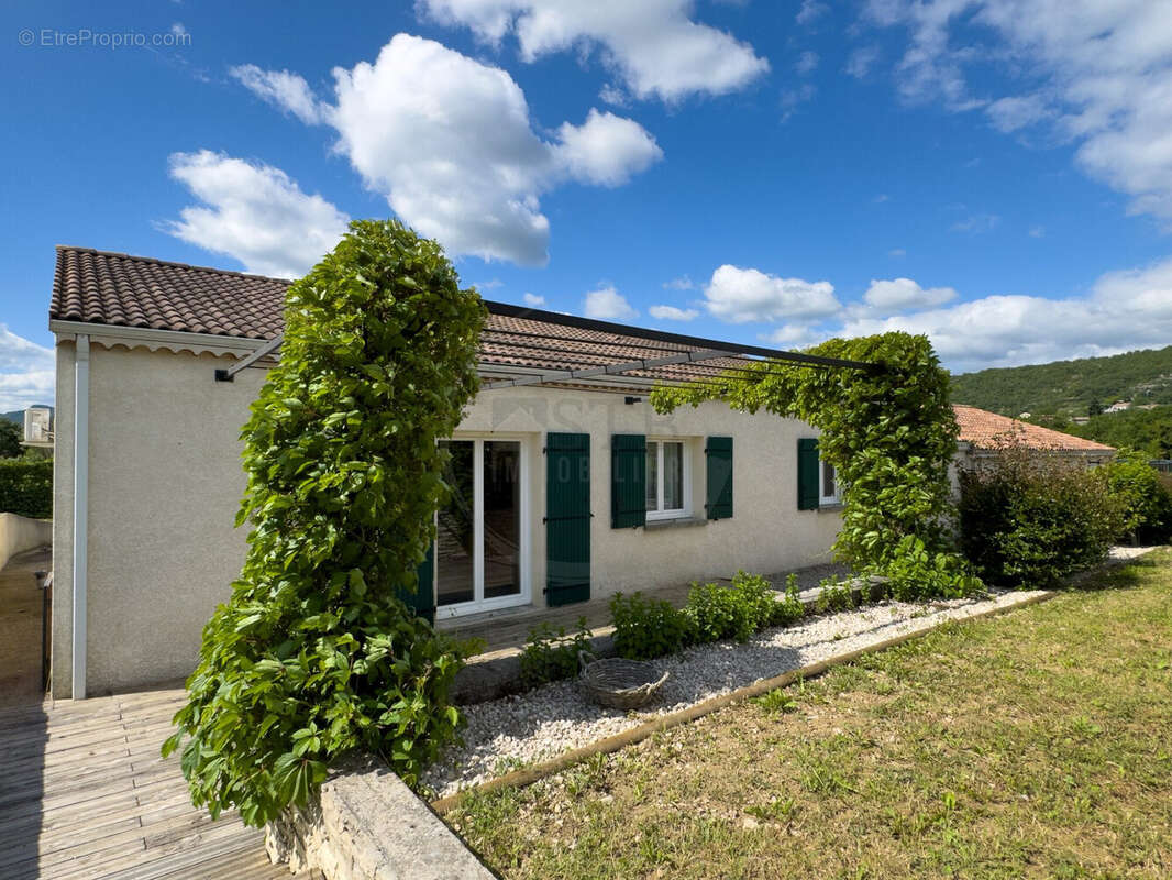 Maison à CHOMERAC