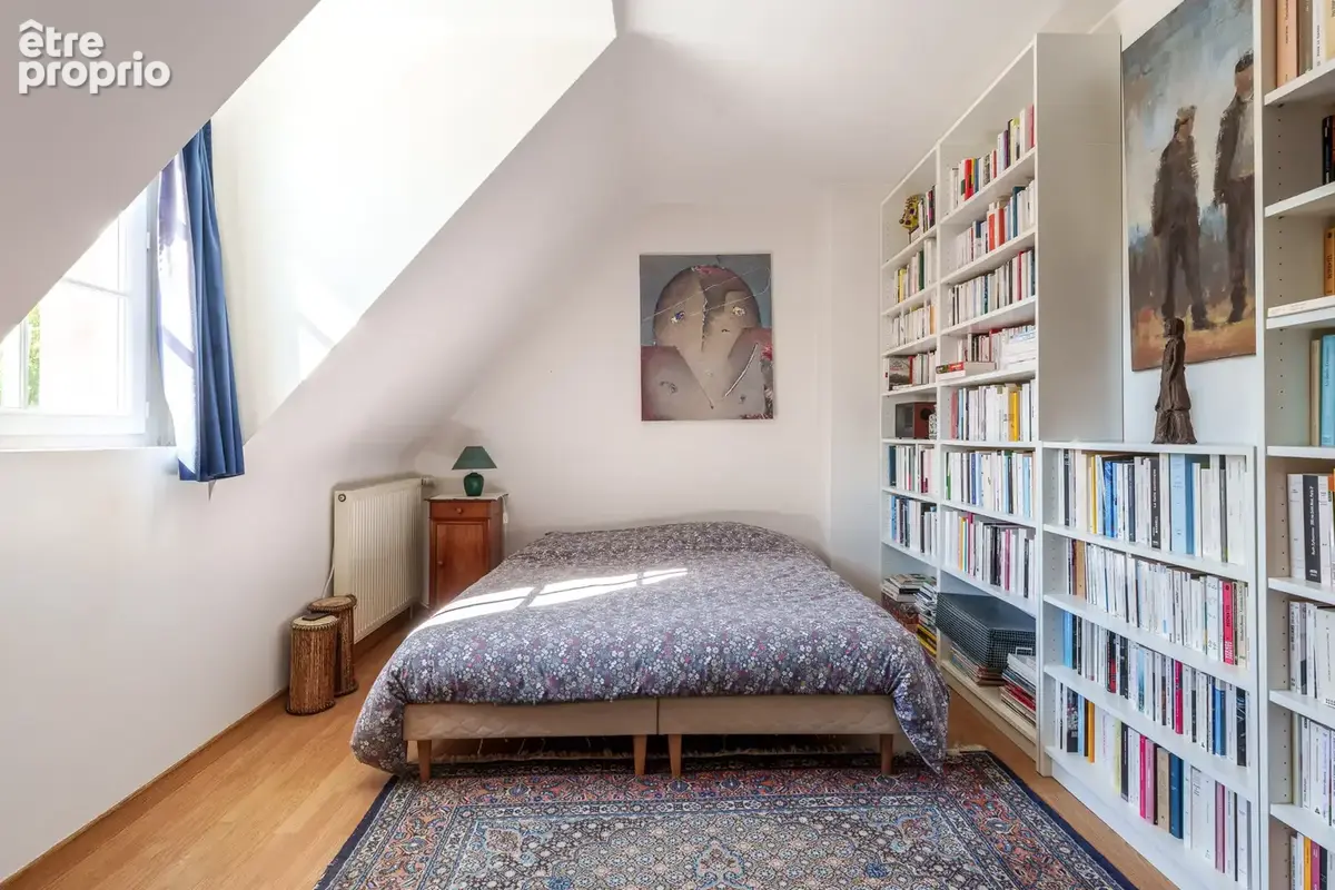 Tours limite Saint Cyr sur Loire, propriété exceptionnelle à vendre. - photo 10