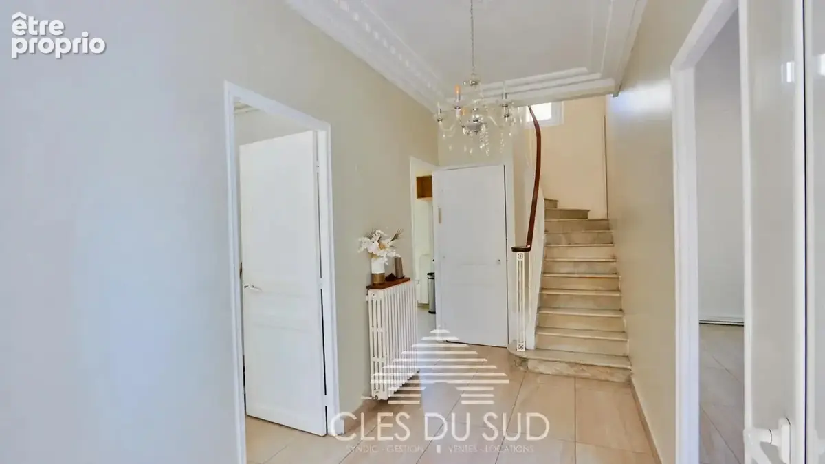 Maison de ville bourgeoise à vendre Toulon Claret-Valbourdin 5 c - photo 5