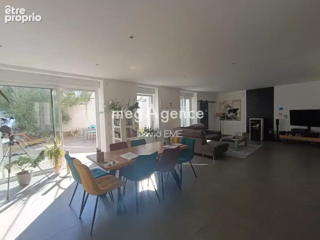 7 Pièces, 177 m2, 5 chambres, Centre AIZENAY - photo 6