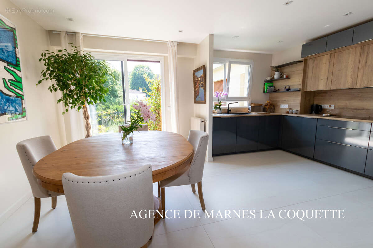 Appartement à VILLE-D'AVRAY