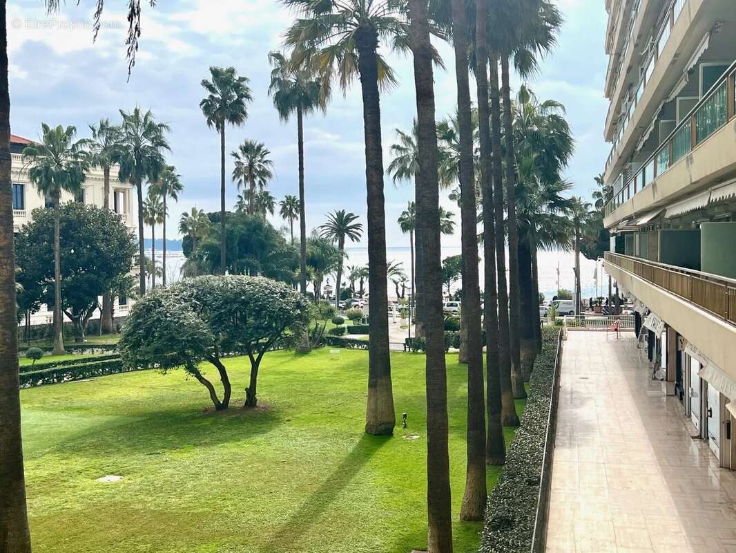 Appartement à CANNES