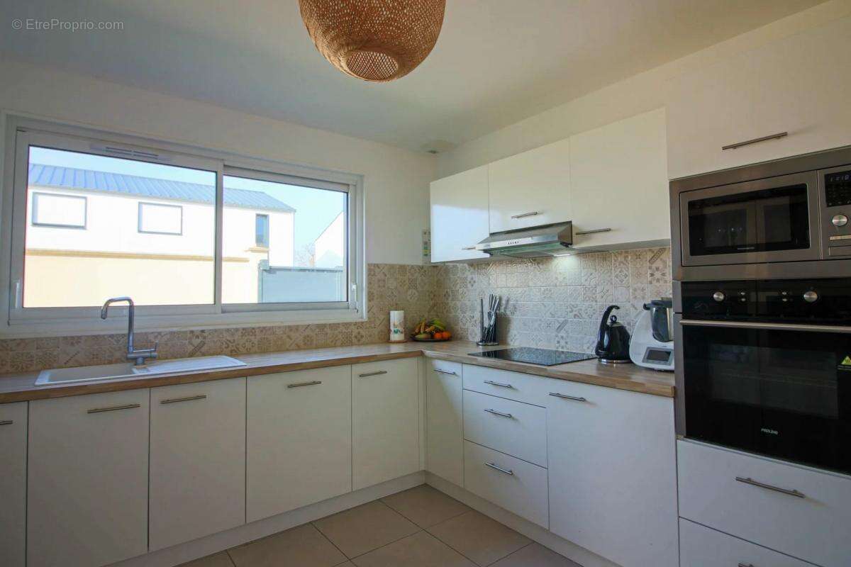 Maison à VAUX-LE-PENIL