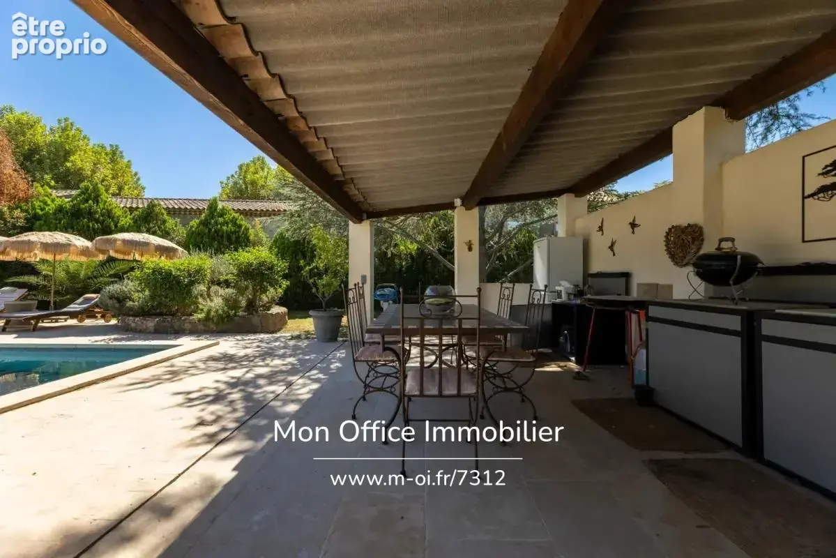 Référence : 7312-SKA - Une adresse de charme au cœur de la Provence - photo 17