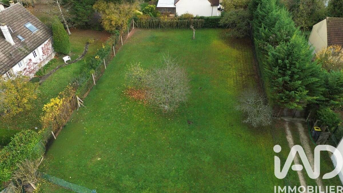 Photo 1 - Terrain à RUBELLES