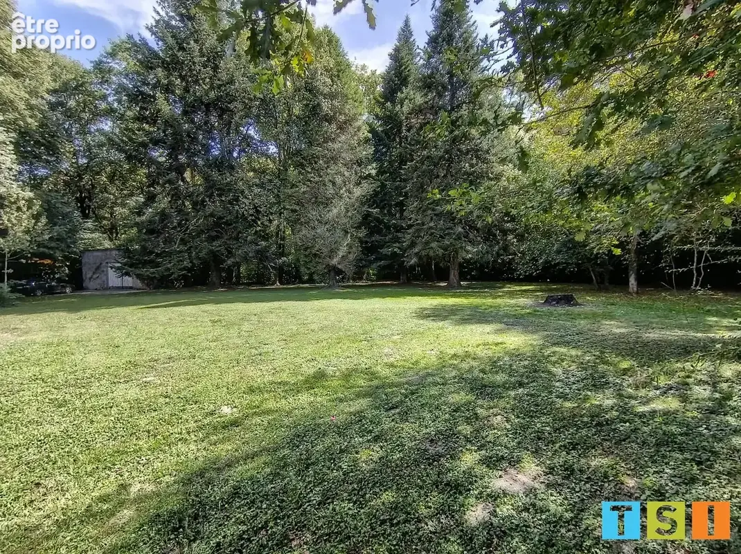 Vallée de la neste: grande maison cossue des années 70 sur un parc de 7743 m². - photo 14