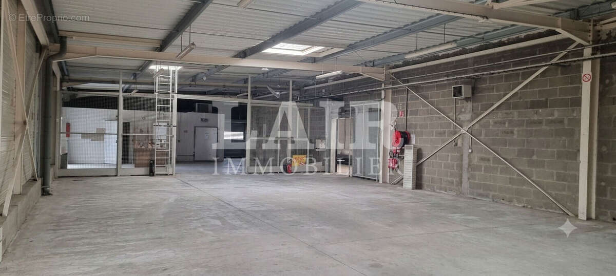 72 - À vendre à Fresnay-sur-Sarthe local commercial ou d'activité de 1 060 m² - Réf. 15503 - photo 5