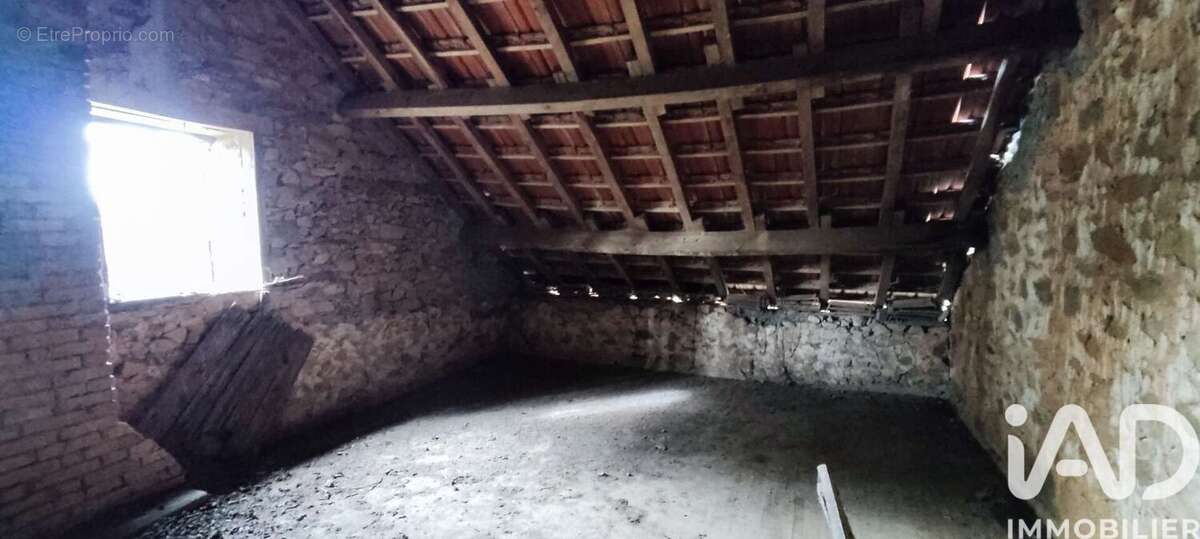 Photo 7 - Maison à NAVES